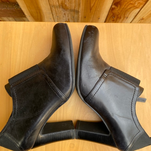 Franco Sarto Side Zipper Tinker, Genuine Leather, Stretch Black Booties, Size 8M - Picture 8 of 10